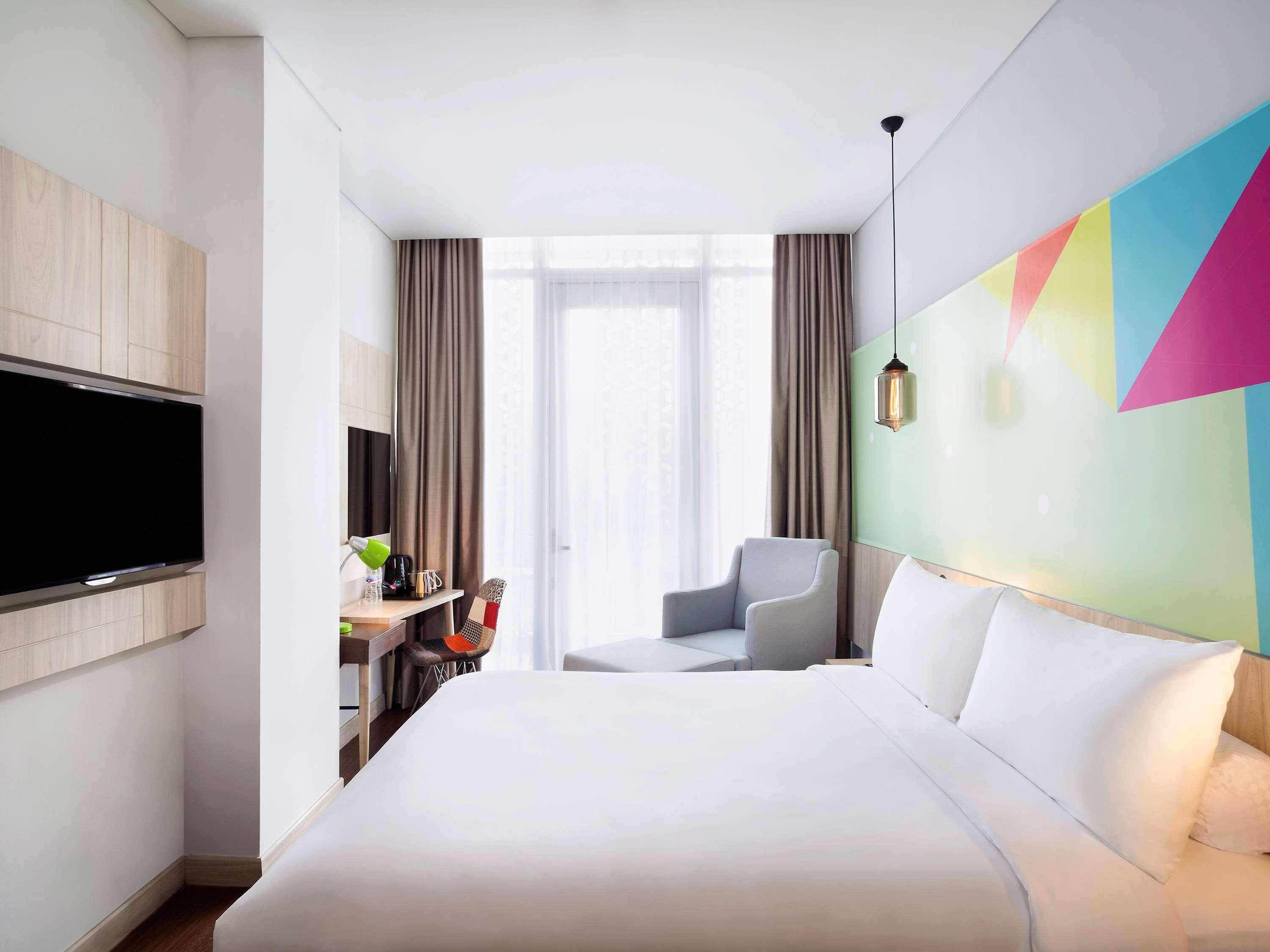 Ibis Styles Jakarta Sunter Exterior photo