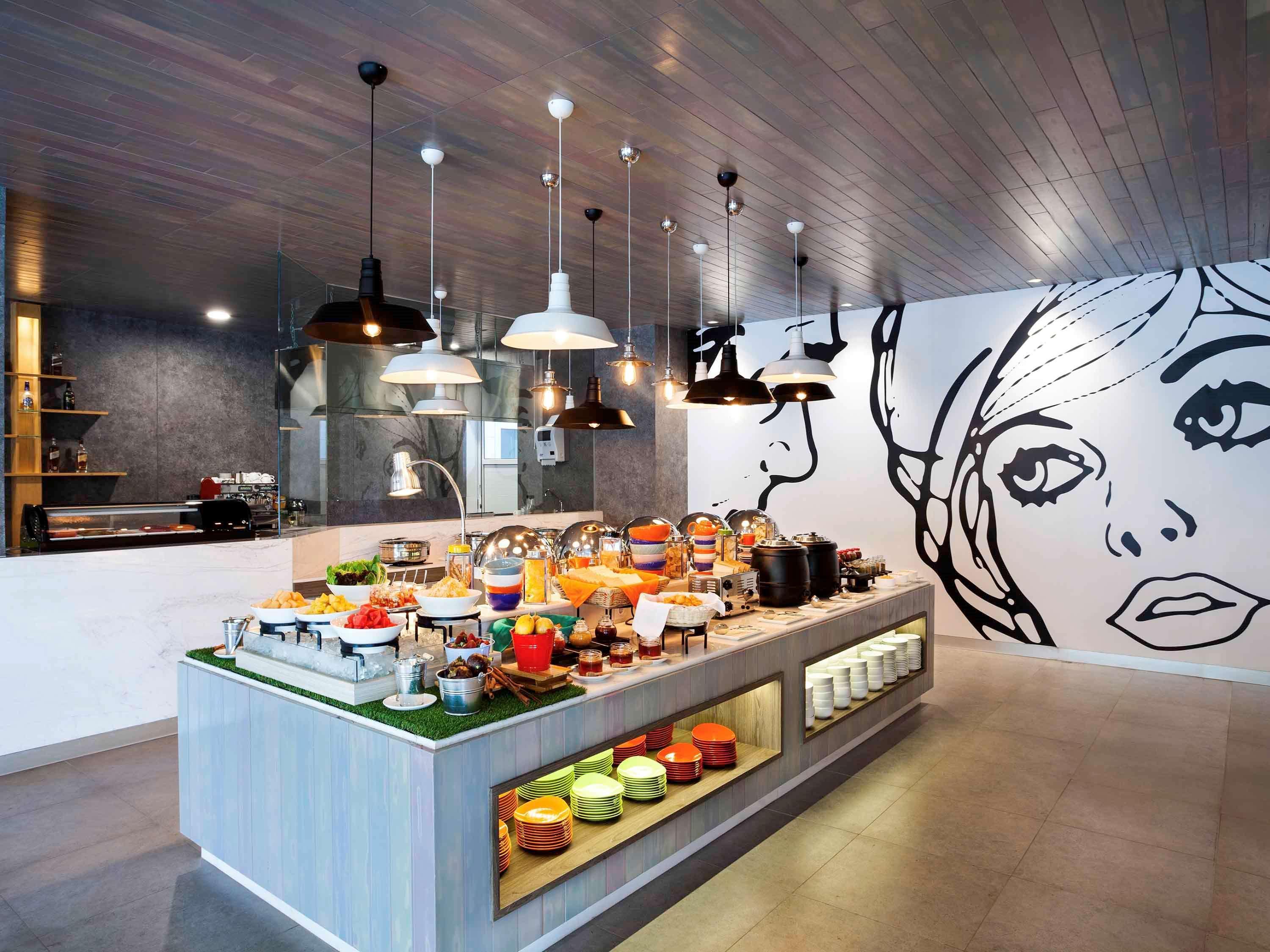 Ibis Styles Jakarta Sunter Exterior photo