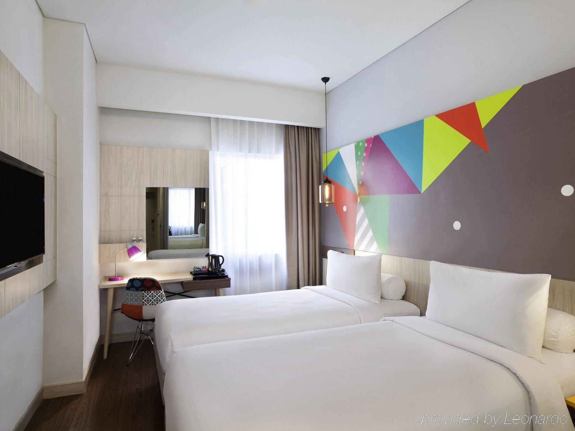 Ibis Styles Jakarta Sunter Exterior photo